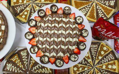 Pizza doce com massa de CHOCOLATE! Receita especial do Sr. Pizza!